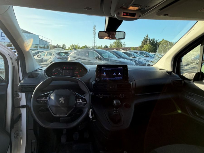Photo 10 de l'offre de PEUGEOT RIFTER XL LONG 1.5 BlueHDi 100 BVM6 ACTIVE PACK N1 5PL CarPlay Attel. à 22750€ chez Mérignac auto