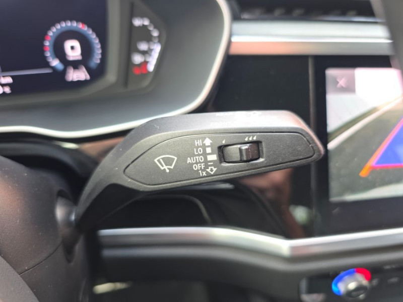 Photo 28 de l'offre de AUDI Q3 35 TDI 150 S tronic 7 S LINE JA19 LED Hayon EL. 1ère Main à 28900€ chez Mérignac auto