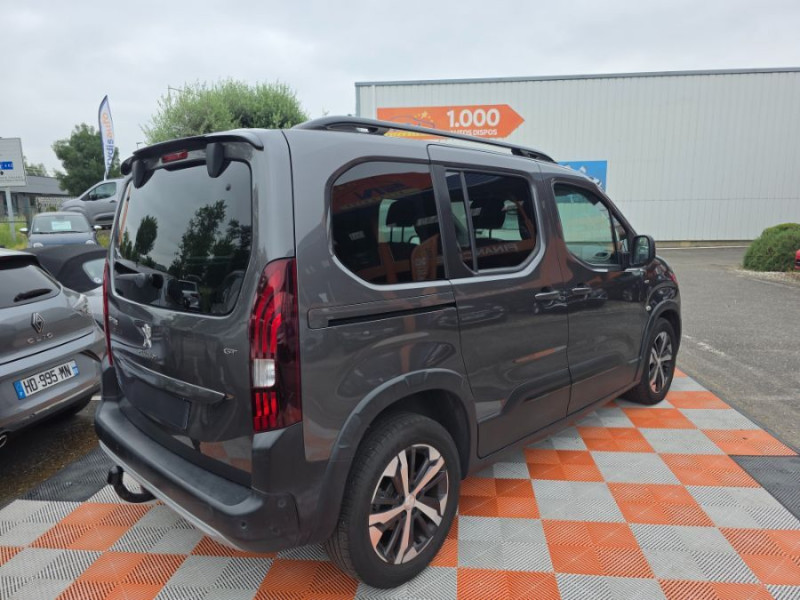 Photo 9 de l'offre de PEUGEOT RIFTER 1.5 BlueHDi 130 BVM6 GT JA17 230V Attel. à 21950€ chez Mérignac auto