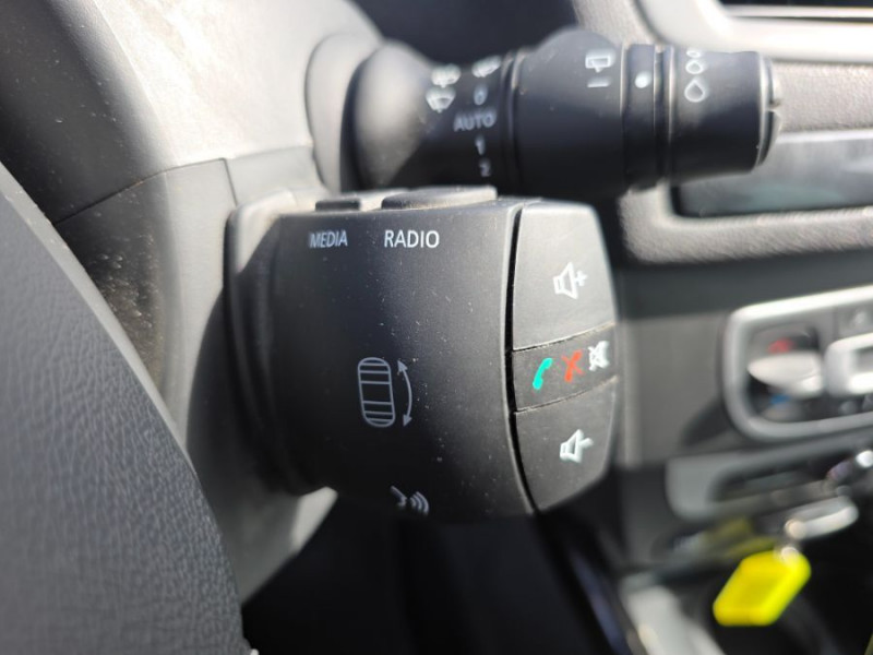 Photo 21 de l'offre de RENAULT MEGANE III 1.5 DCI 110 BVM6 Ph.3 BOSE Camera JA17 Suivie à 8900€ chez Mérignac auto