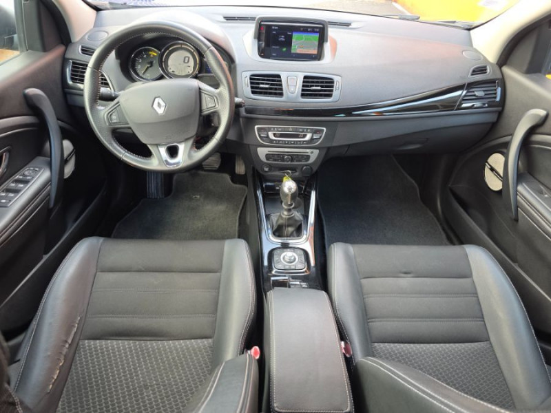 Photo 3 de l'offre de RENAULT MEGANE III 1.5 DCI 110 BVM6 Ph.3 BOSE Camera JA17 Suivie à 8900€ chez Mérignac auto