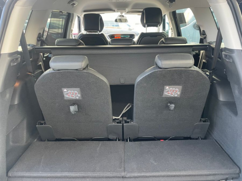 Photo 6 de l'offre de CITROEN GRAND C4 SPACETOURER 1.5 BlueHDi 130 EAT8 SHINE CUIR SEM Hayon EL. Attel. 7PL 1ère Main à 23990€ chez Mérignac auto