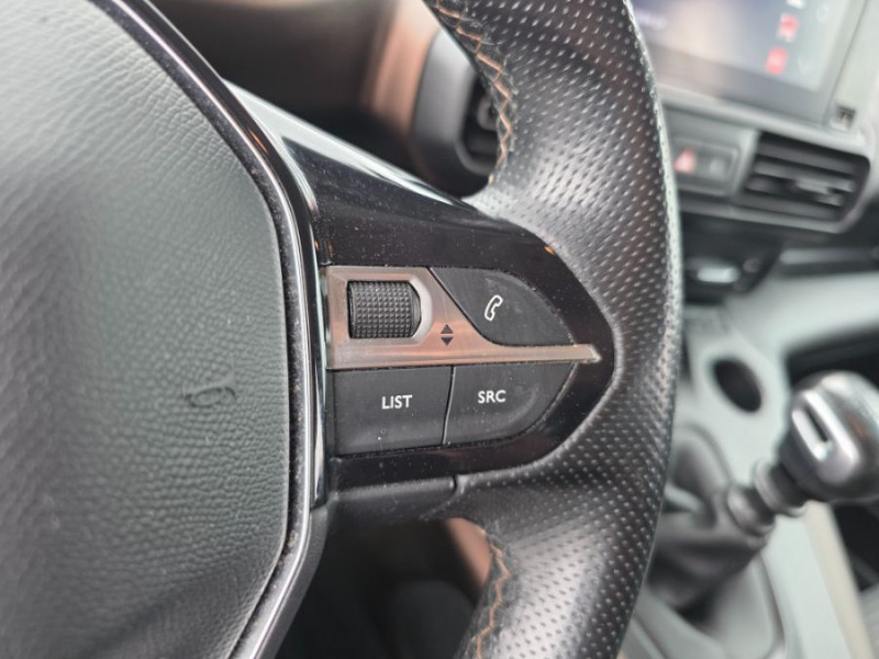 Photo 33 de l'offre de PEUGEOT RIFTER 1.5 BlueHDi 130 BVM6 GT JA17 230V Attel. à 21950€ chez Mérignac auto
