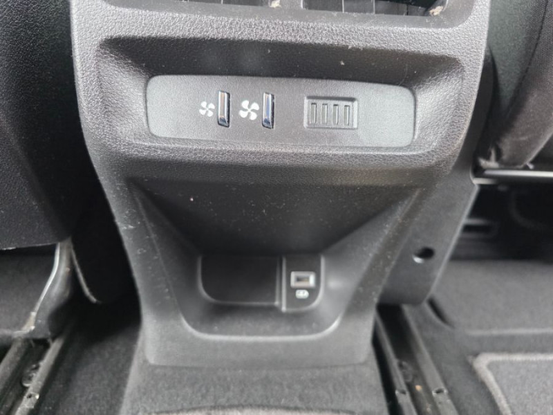 Photo 25 de l'offre de PEUGEOT RIFTER 1.5 BlueHDi 130 BVM6 GT JA17 230V Attel. à 21950€ chez Mérignac auto