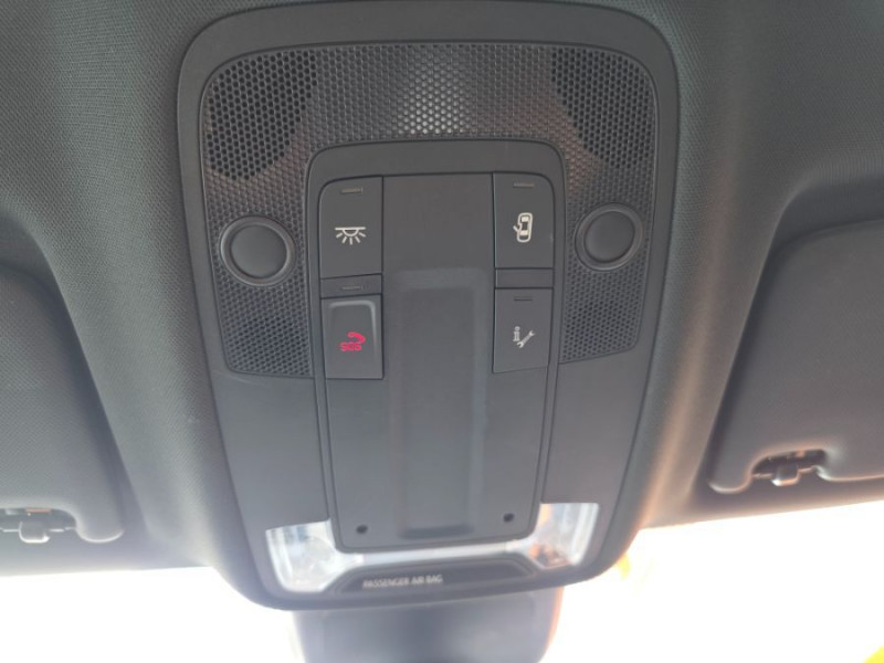 Photo 38 de l'offre de AUDI Q3 35 TDI 150 S tronic 7 S LINE JA19 LED Hayon EL. 1ère Main à 28900€ chez Mérignac auto