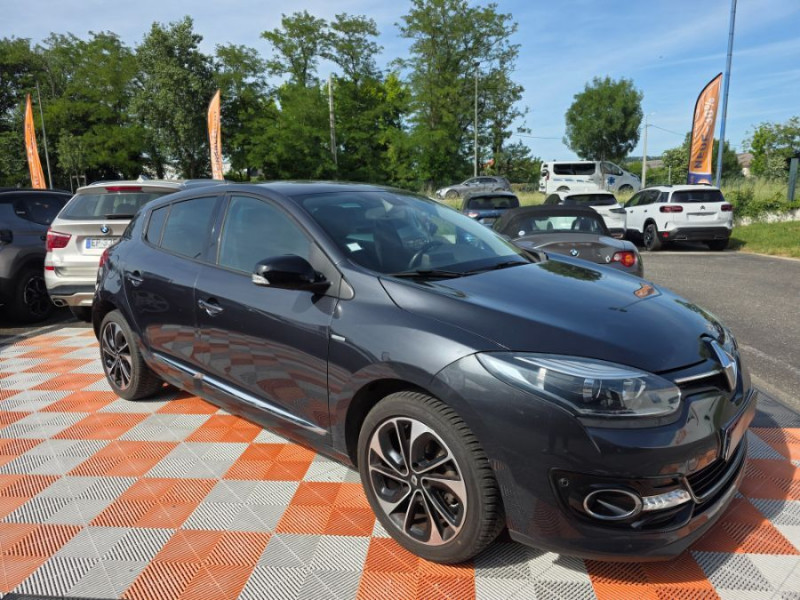 Photo 10 de l'offre de RENAULT MEGANE III 1.5 DCI 110 BVM6 Ph.3 BOSE Camera JA17 Suivie à 8900€ chez Mérignac auto