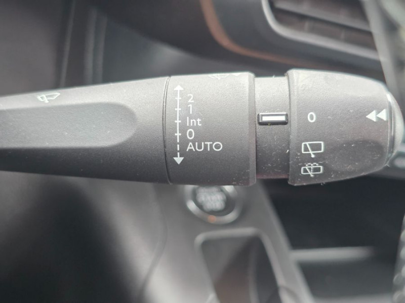 Photo 36 de l'offre de PEUGEOT RIFTER 1.5 BlueHDi 130 BVM6 GT JA17 230V Attel. à 21950€ chez Mérignac auto