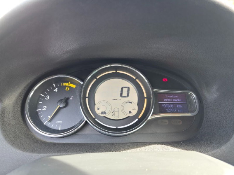 Photo 18 de l'offre de RENAULT MEGANE III 1.5 DCI 110 BVM6 Ph.3 BOSE Camera JA17 Suivie à 8900€ chez Mérignac auto