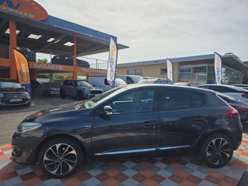 Photo 9 de l'offre de RENAULT MEGANE III 1.5 DCI 110 BVM6 Ph.3 BOSE Camera JA17 Suivie à 8900€ chez Mérignac auto