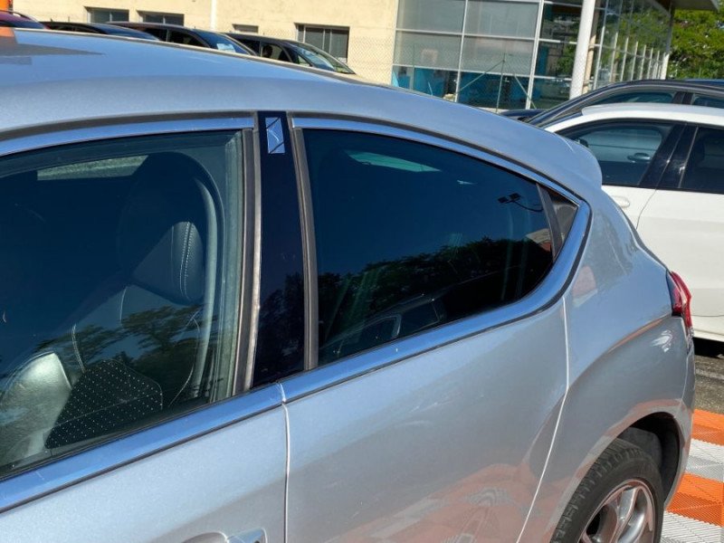 Photo 28 de l'offre de CITROEN DS4 1.6 THP 200 BVM6 SPORT CHIC CUIR JA18 Radars à 9950€ chez Mérignac auto