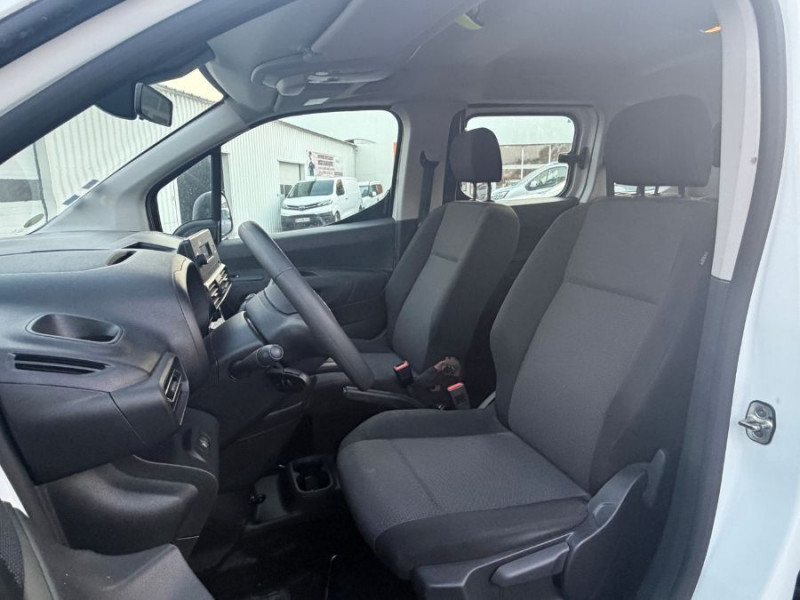 Photo 5 de l'offre de CITROEN BERLINGO 1.5 BlueHDi 100 BVM6 LIVE CLIM Bluetooth à 18450€ chez Mérignac auto