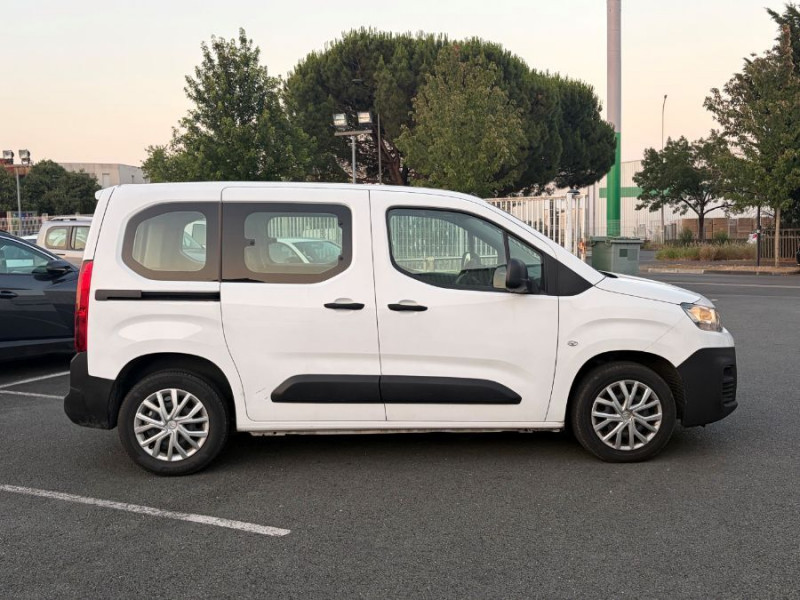 Photo 9 de l'offre de CITROEN BERLINGO 1.5 BlueHDi 100 BVM6 LIVE CLIM Bluetooth à 18450€ chez Mérignac auto