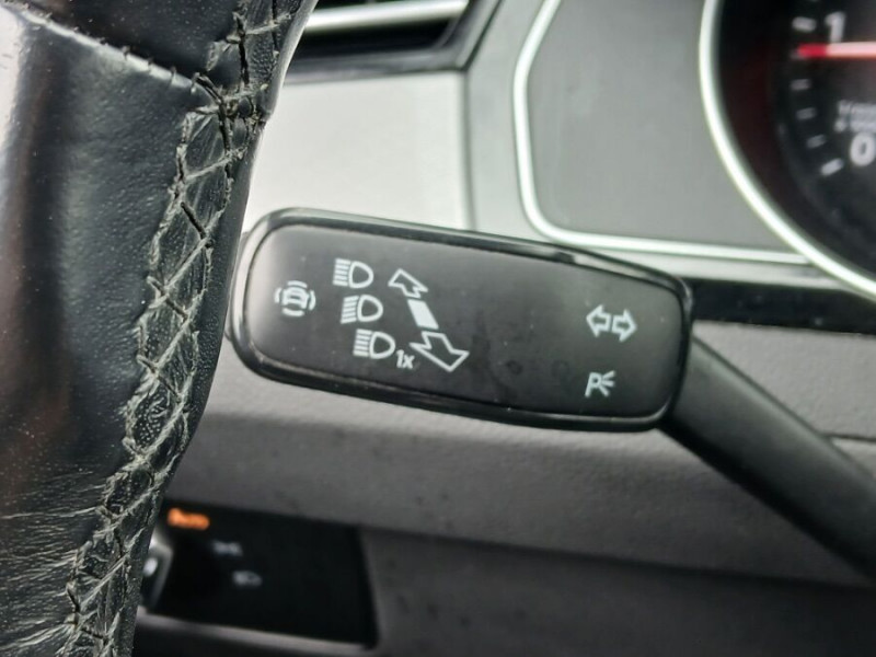 Photo 22 de l'offre de VOLKSWAGEN PASSAT SW VIII 2.0 TDI 122 DSG7 STYLE BUSINESS GPS Radars ACC Hayon EL. 1ère Main à 21450€ chez Mérignac auto