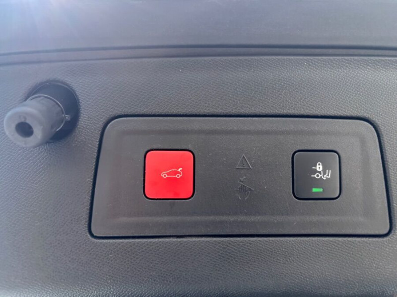 Photo 8 de l'offre de PEUGEOT 508 SW 1.5 BlueHDi 130 EAT8 ALLURE PACK Hayon EL. Pack Drive ACC SC à 20950€ chez Mérignac auto
