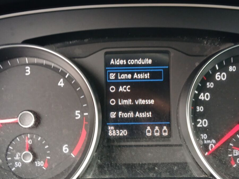 Photo 21 de l'offre de VOLKSWAGEN PASSAT SW VIII 2.0 TDI 122 DSG7 STYLE BUSINESS GPS Radars ACC Hayon EL. 1ère Main à 21450€ chez Mérignac auto