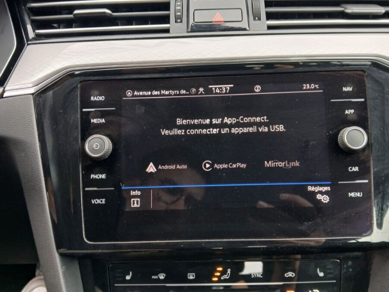 Photo 28 de l'offre de VOLKSWAGEN PASSAT SW VIII 2.0 TDI 122 DSG7 STYLE BUSINESS GPS Radars ACC Hayon EL. 1ère Main à 21450€ chez Mérignac auto