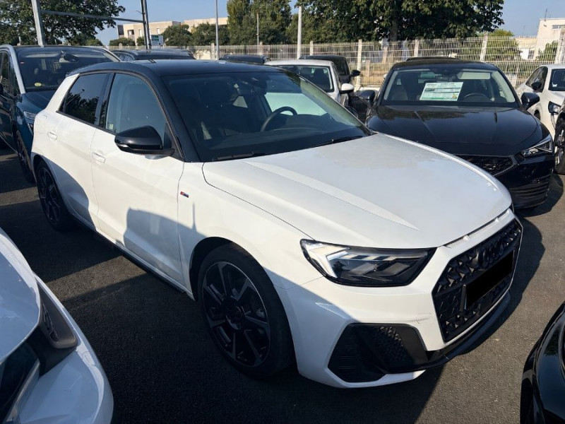 Photo 2 de l'offre de AUDI A1 SPORTBACK II 30 TFSI 110 S tronic 7 Pack Ext. S LINE JA18 Camera Key Less à 27450€ chez Mérignac auto