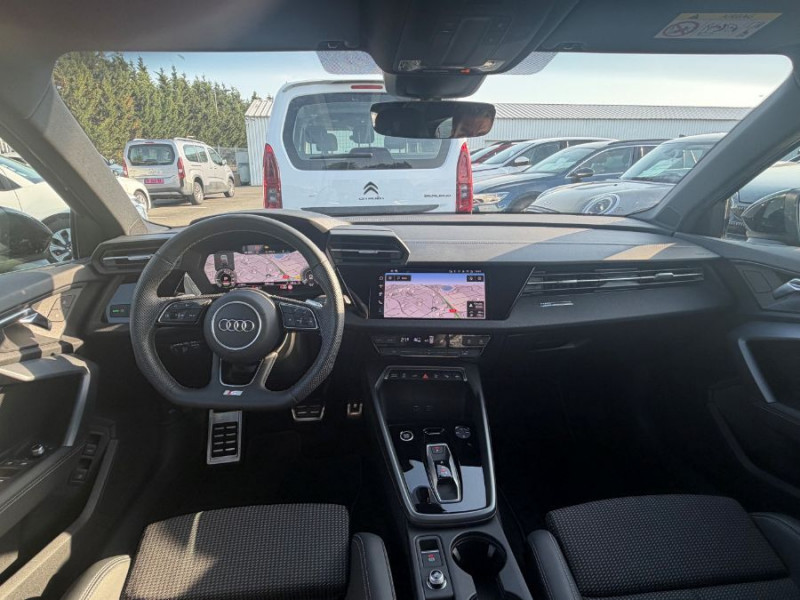 Photo 16 de l'offre de AUDI A3 SPORTBACK IV New 40 TFSIe 204 25.7kWh S Tronic S LINE 142Kms Elect. WLTP Key Less Hayon EL. à 39450€ chez Mérignac auto