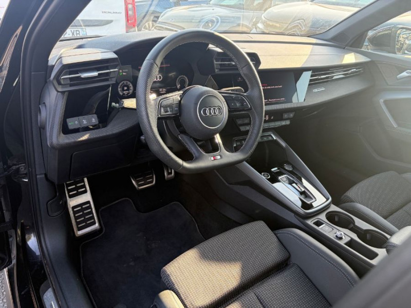 Photo 14 de l'offre de AUDI A3 SPORTBACK IV New 40 TFSIe 204 25.7kWh S Tronic S LINE 142Kms Elect. WLTP Key Less Hayon EL. à 39450€ chez Mérignac auto