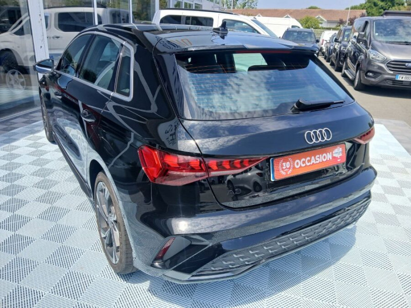 Photo 12 de l'offre de AUDI A3 SPORTBACK IV New 40 TFSIe 204 25.7kWh S Tronic S LINE 142Kms Elect. WLTP Key Less Hayon EL. à 39450€ chez Mérignac auto