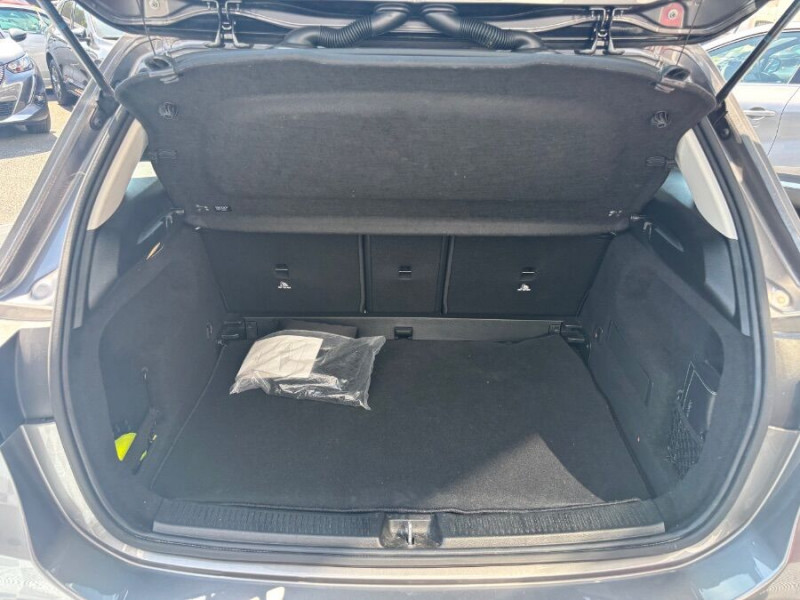 Photo 16 de l'offre de MERCEDES-BENZ CLASSE B 180 Ess. 136cv BVM6 BUSINESS GPS SC Camera Attel. 1ère Main à 21750€ chez Mérignac auto