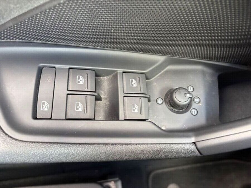 Photo 16 de l'offre de AUDI A3 SPORTBACK IV 35 TDI 150 S Tronic 7 PACK GPS Camera Radars 1ère Main à 25450€ chez Mérignac auto