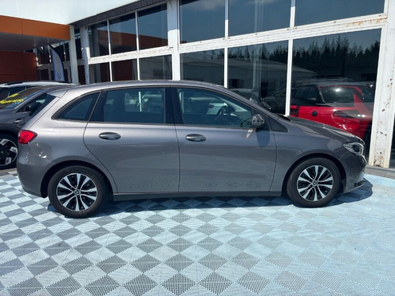Photo 11 de l'offre de MERCEDES-BENZ CLASSE B 180 Ess. 136cv BVM6 BUSINESS GPS SC Camera Attel. 1ère Main à 21750€ chez Mérignac auto