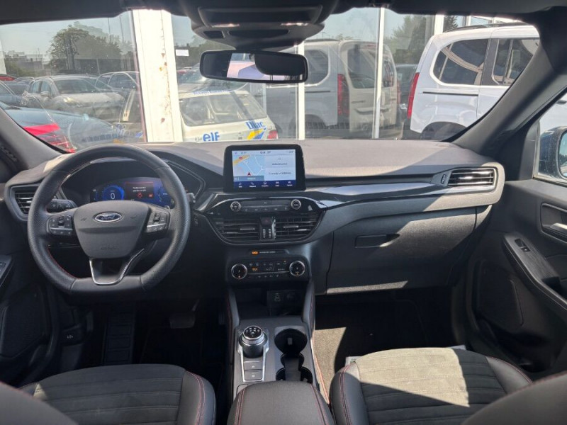 Photo 6 de l'offre de FORD KUGA 2.0 ECOBLUE D 120 BVA8 ST LINE X 360° Attel. Options... à 25390€ chez Mérignac auto