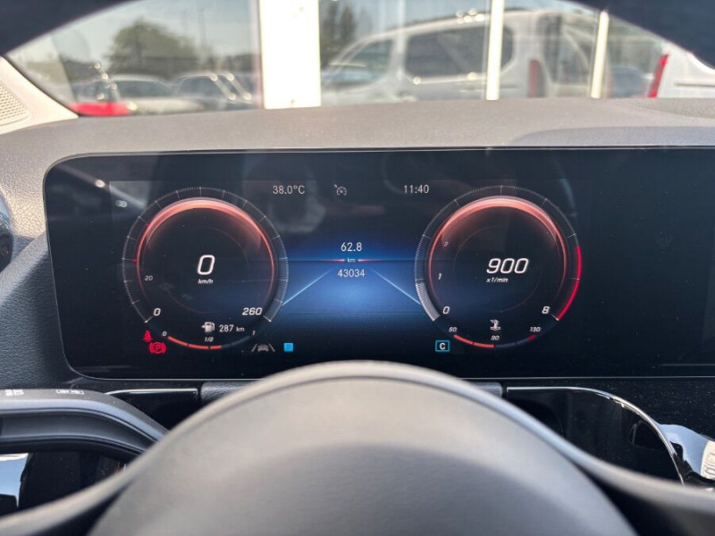 Photo 18 de l'offre de MERCEDES-BENZ CLASSE B 180 Ess. 136cv BVM6 BUSINESS GPS SC Camera Attel. 1ère Main à 21750€ chez Mérignac auto