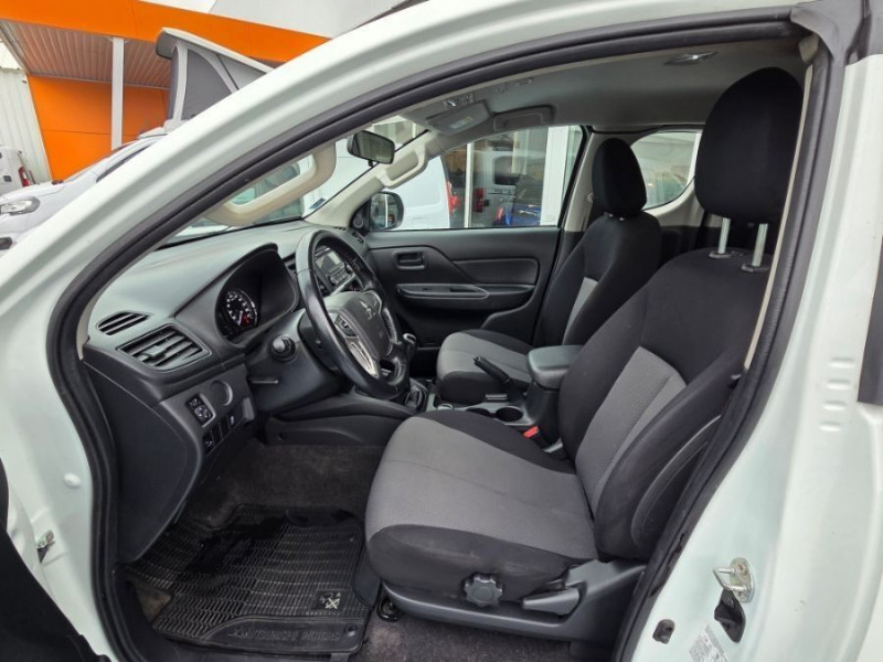 Photo 16 de l'offre de MITSUBISHI L200 2.2 DI-D 150 BVM6 4WD CLUB CAB INVITE CLIM à 28900€ chez Mérignac auto