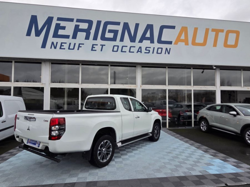 Photo 13 de l'offre de MITSUBISHI L200 2.2 DI-D 150 BVM6 4WD CLUB CAB INVITE CLIM à 28900€ chez Mérignac auto