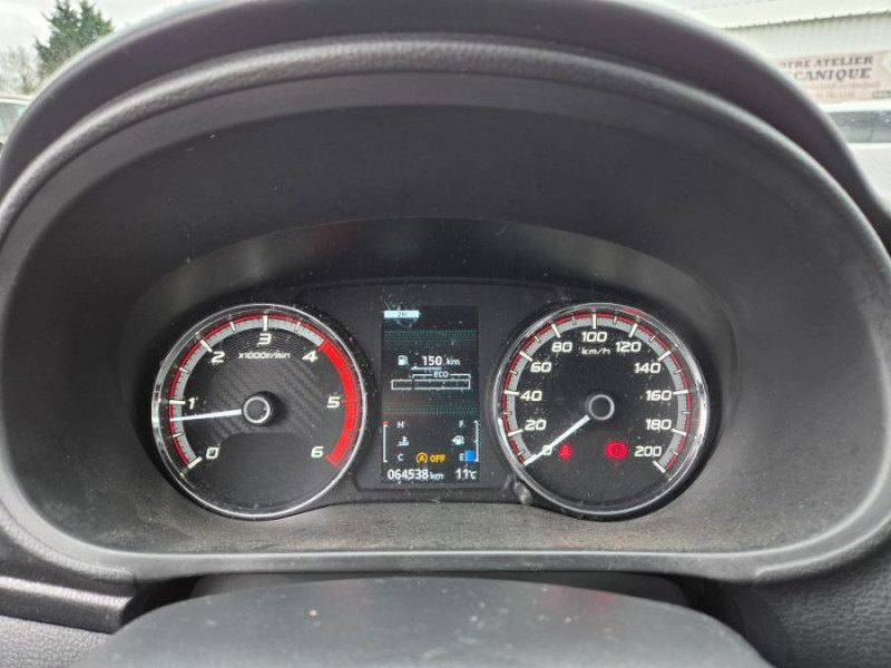 Photo 17 de l'offre de MITSUBISHI L200 2.2 DI-D 150 BVM6 4WD CLUB CAB INVITE CLIM à 28900€ chez Mérignac auto