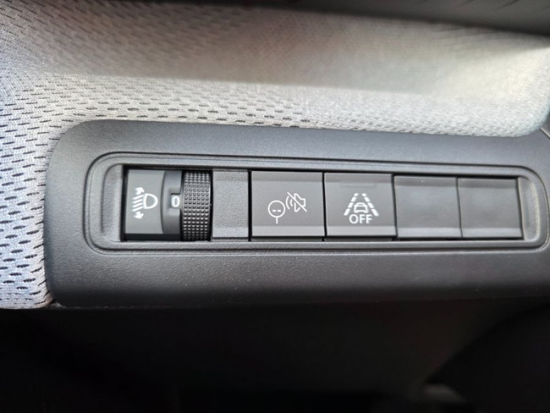 Photo 20 de l'offre de CITROEN C3 AIRCROSS 1.2 HYBRID 145 ECS-6 FEEL à 24450€ chez Mérignac auto