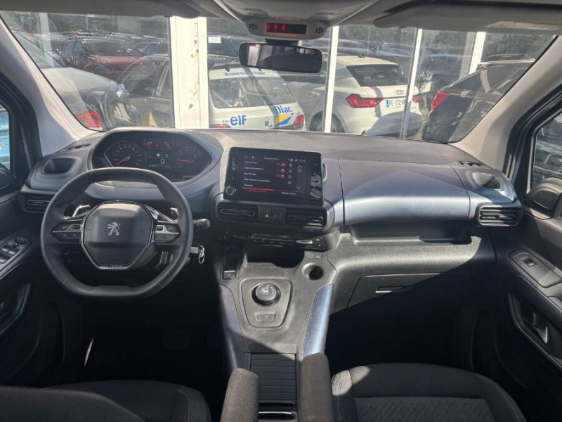 Photo 14 de l'offre de PEUGEOT RIFTER XL LONG 1.5 BlueHDi 130 EAT8 ALLURE Equipé TPMR 5PL en TVA à 34900€ chez Mérignac auto