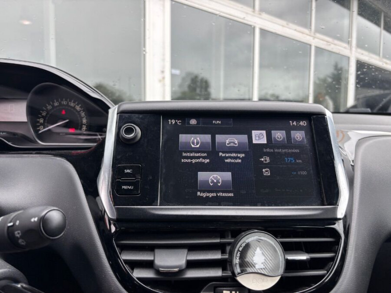 Photo 28 de l'offre de PEUGEOT 208 1.6 BlueHDi 75 ACTIVE CLIM Bluetooth à 10980€ chez Mérignac auto