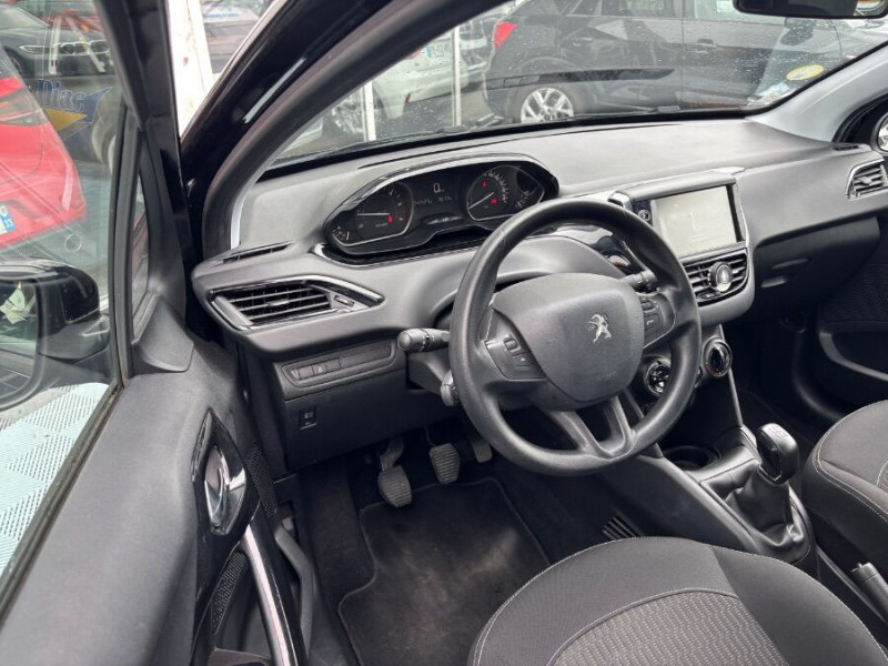 Photo 14 de l'offre de PEUGEOT 208 1.6 BlueHDi 75 ACTIVE CLIM Bluetooth à 10980€ chez Mérignac auto