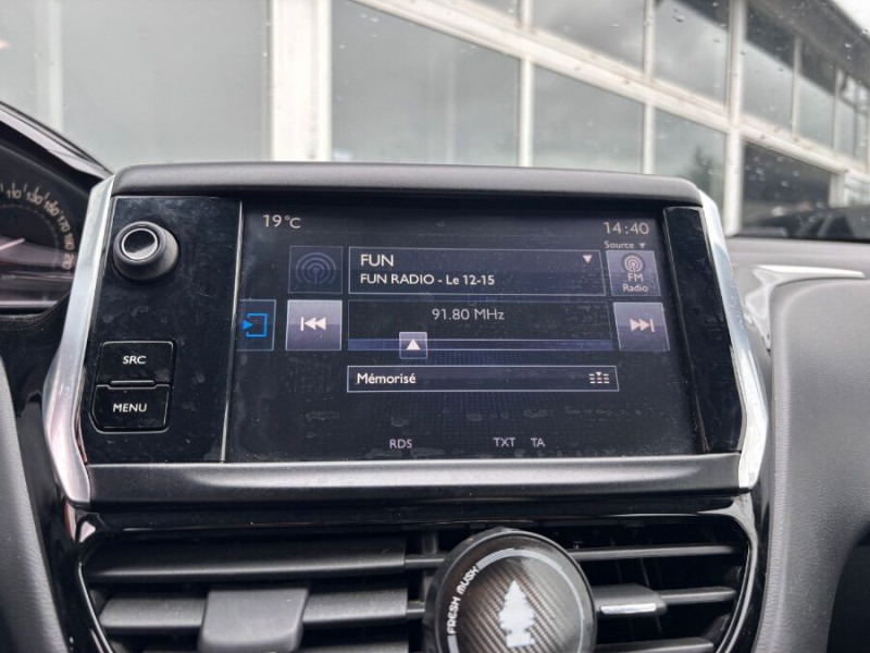 Photo 23 de l'offre de PEUGEOT 208 1.6 BlueHDi 75 ACTIVE CLIM Bluetooth à 10980€ chez Mérignac auto