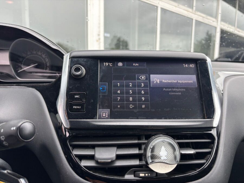 Photo 27 de l'offre de PEUGEOT 208 1.6 BlueHDi 75 ACTIVE CLIM Bluetooth à 10980€ chez Mérignac auto