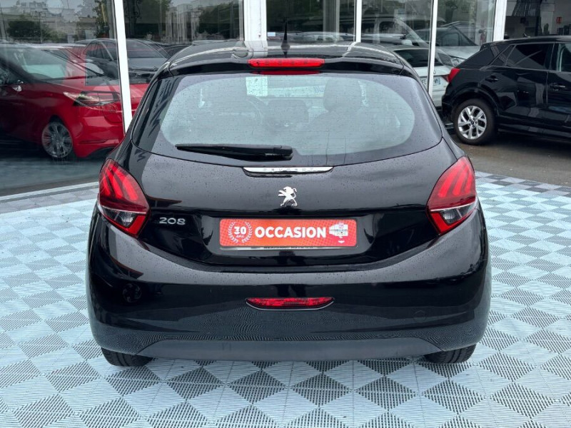 Photo 10 de l'offre de PEUGEOT 208 1.6 BlueHDi 75 ACTIVE CLIM Bluetooth à 10980€ chez Mérignac auto