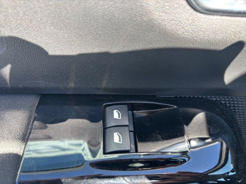 Photo 14 de l'offre de CITROEN C3 III 1.2 PureTech 83 MAX SHINE JA16 à 12950€ chez Mérignac auto