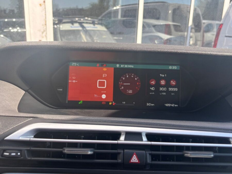 Photo 22 de l'offre de CITROEN GRAND C4 SPACETOURER 1.5 BlueHDi 130 EAT8 SHINE Cam360° Attel. 7PL 1ère Main à 23450€ chez Mérignac auto
