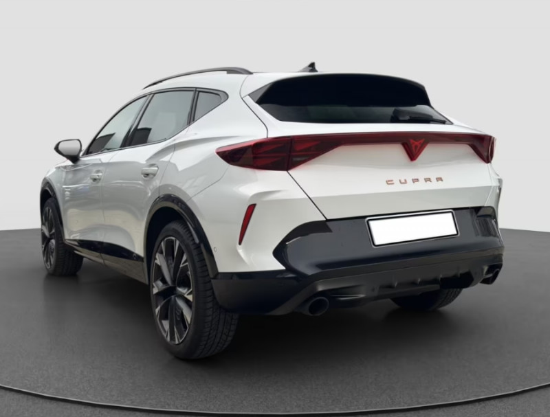 Photo 3 de l'offre de CUPRA FORMENTOR NEW 1.5 eTSI 150 HYBRID BVA7 V PACK TOE Camera ACC Gtie 05/30 à 31690€ chez Mérignac auto