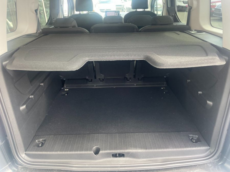 Photo 24 de l'offre de CITROEN BERLINGO 1.5 BlueHDi 130 EAT8 N1 MAX Camera 3 Sièges Arr. à 26450€ chez Mérignac auto