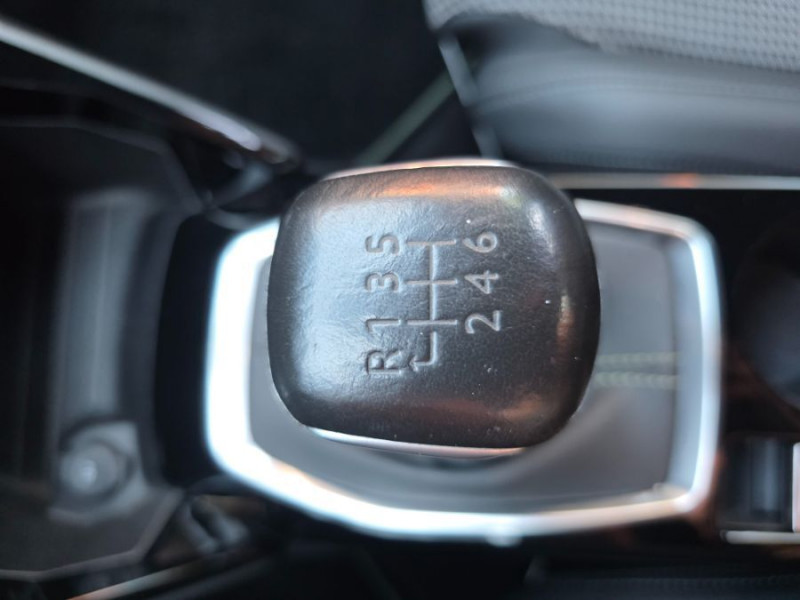 Photo 36 de l'offre de PEUGEOT 2008 1.5 BlueHDi 110 BVM6 GT GPS Camera SC à 18950€ chez Mérignac auto