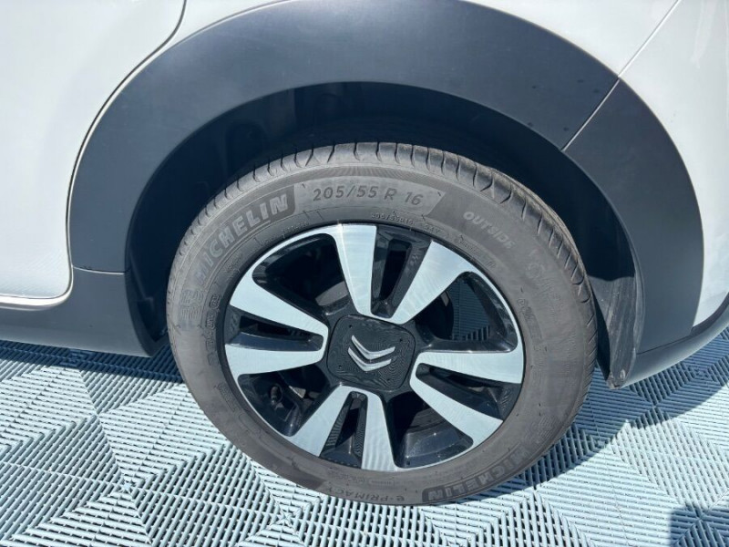 Photo 10 de l'offre de CITROEN C3 III 1.2 PureTech 83 MAX SHINE JA16 à 12950€ chez Mérignac auto