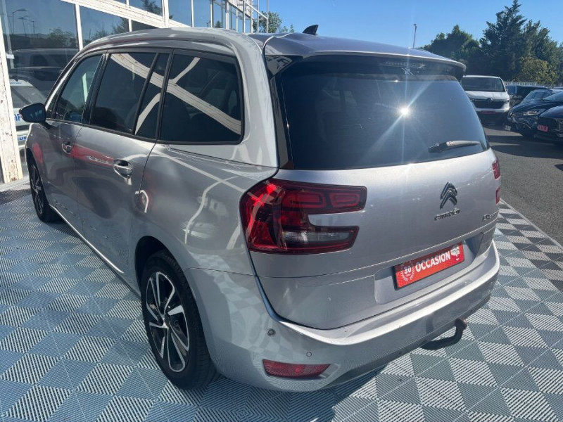 Photo 3 de l'offre de CITROEN GRAND C4 SPACETOURER 1.5 BlueHDi 130 EAT8 SHINE Cam360° Attel. 7PL 1ère Main à 23450€ chez Mérignac auto