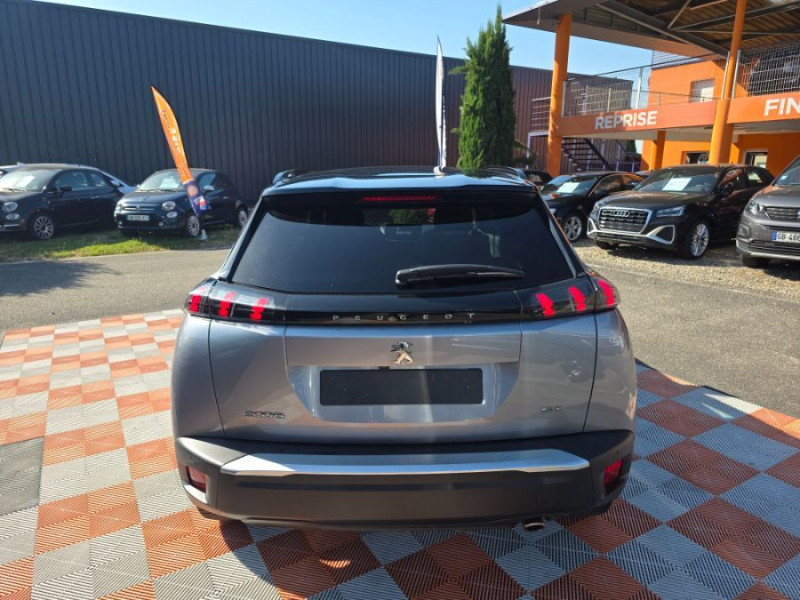 Photo 12 de l'offre de PEUGEOT 2008 1.5 BlueHDi 110 BVM6 GT GPS Camera SC à 18950€ chez Mérignac auto