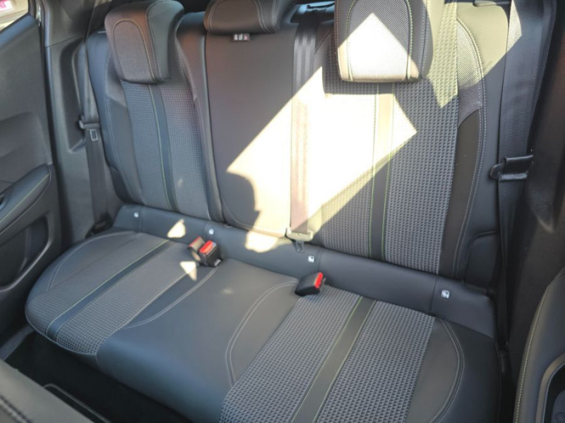 Photo 16 de l'offre de PEUGEOT 2008 1.5 BlueHDi 110 BVM6 GT GPS Camera SC à 18950€ chez Mérignac auto