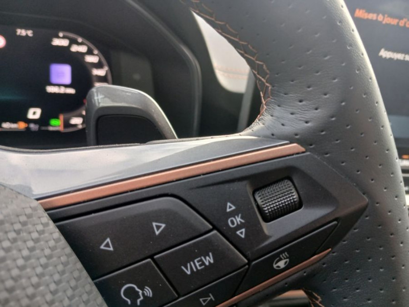 Photo 20 de l'offre de CUPRA LEON NEW IV 1.5 eTSI 150 HYBRID DSG V GPS JA18 SC Key Less Gtie 05/30 à 29450€ chez Mérignac auto