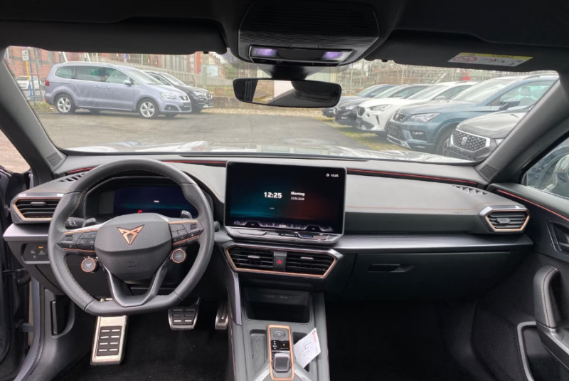Photo 4 de l'offre de CUPRA FORMENTOR NEW 1.5 eTSI 150 HYBRID BVA7 V PACK TOE Camera ACC Gtie 05/30 à 31690€ chez Mérignac auto